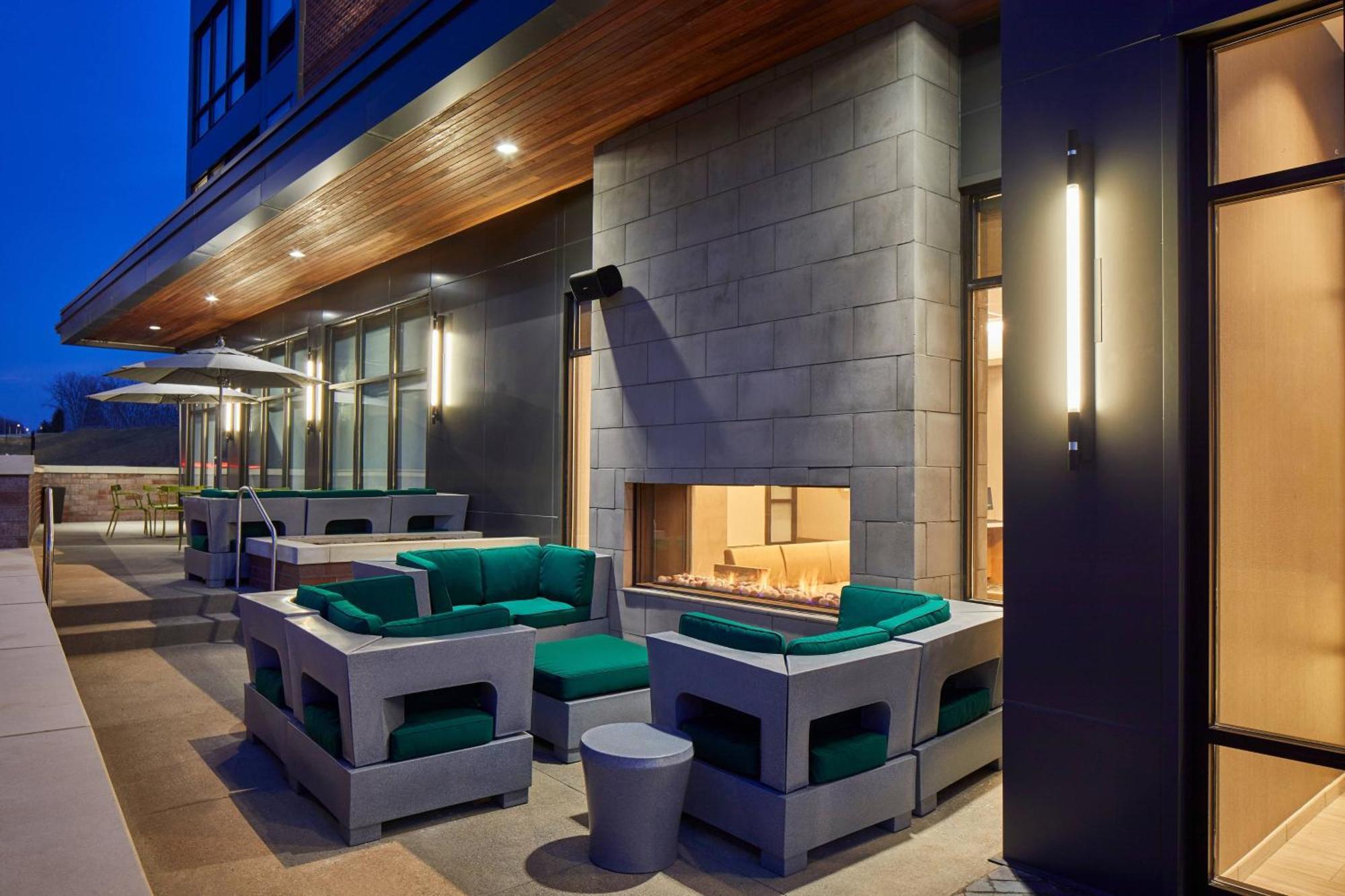 Hotel Springhill By Marriott Columbus 3*