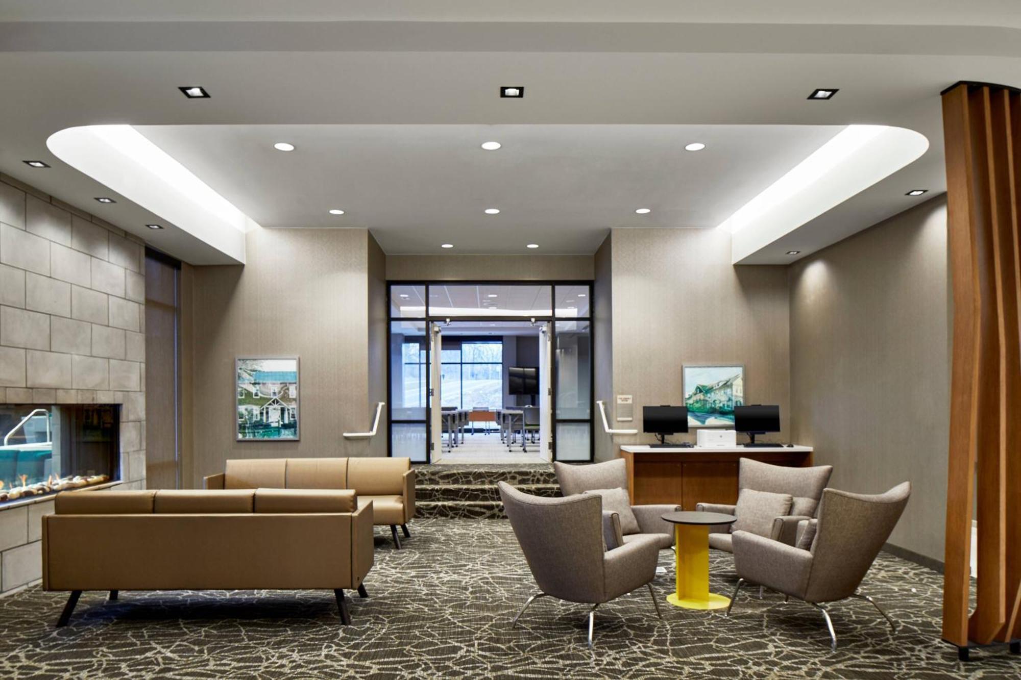 Springhill By Marriott Columbus Hotel 3*